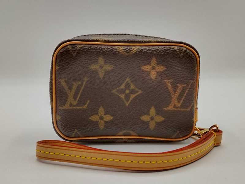 ルイヴィトン買取 トゥルースワピティ M58030 　